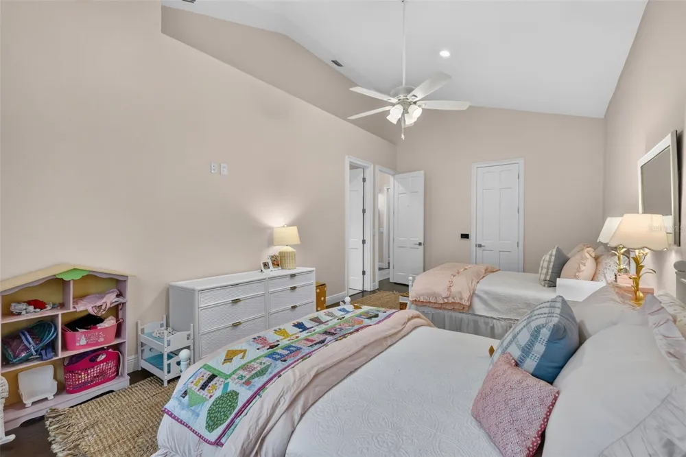334 VISTA OAK DRIVE Longwood, FL 32779