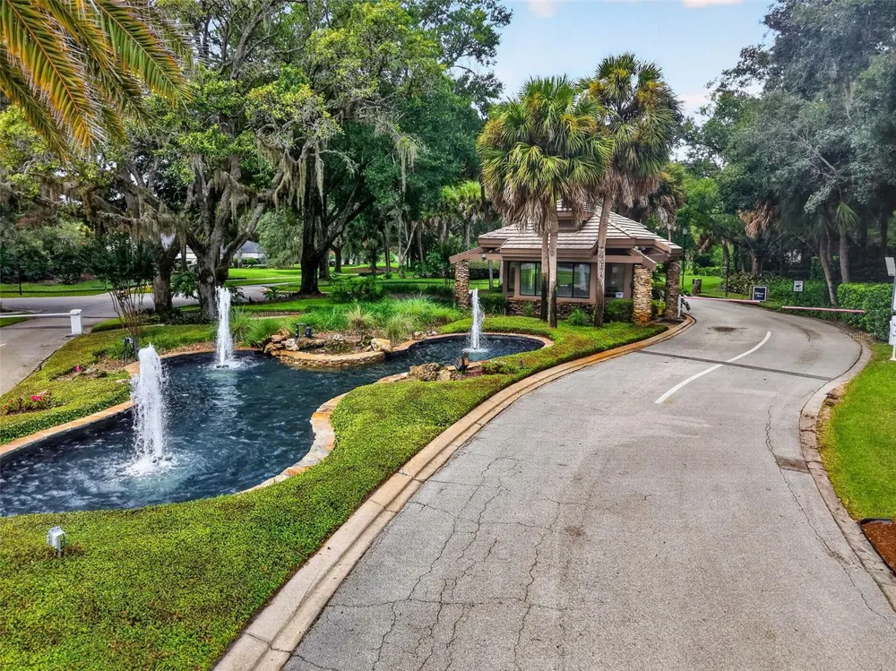 334 VISTA OAK DRIVE Longwood, FL 32779