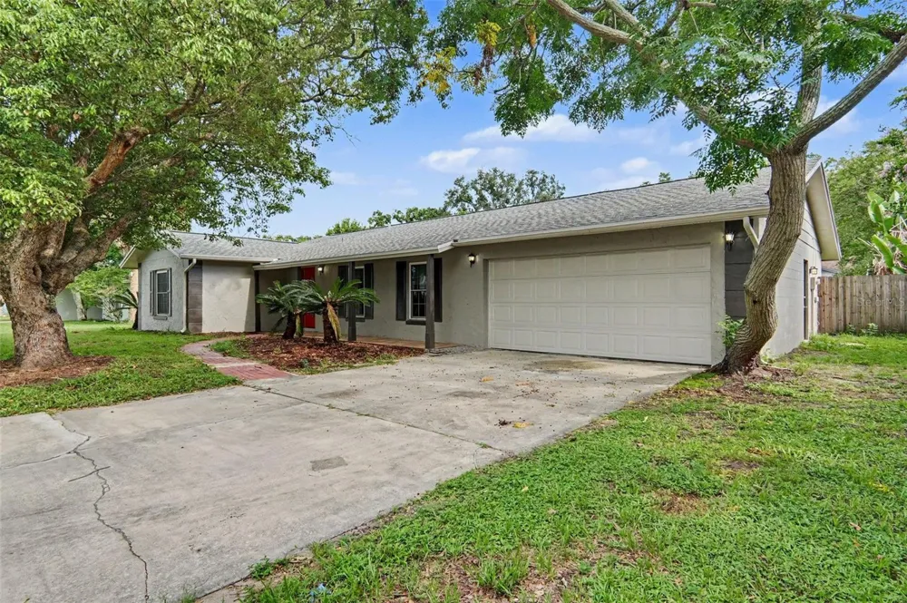 960 APPLE LANE Altamonte Springs, FL 32714
