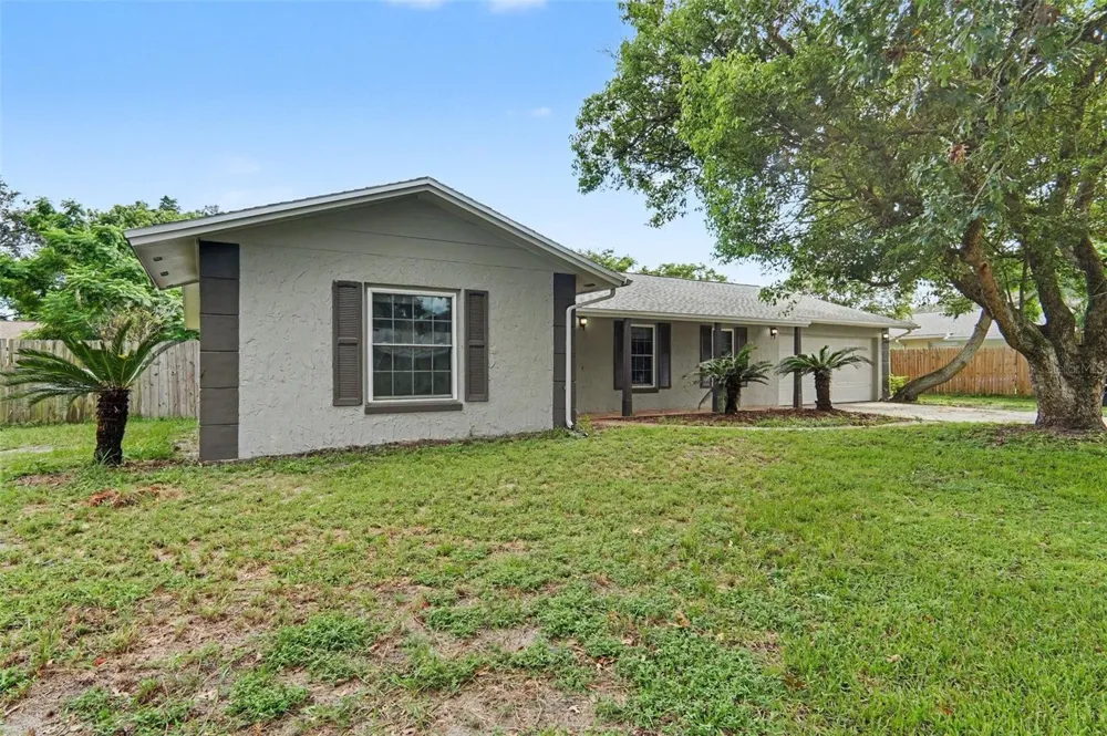 960 APPLE LANE Altamonte Springs, FL 32714