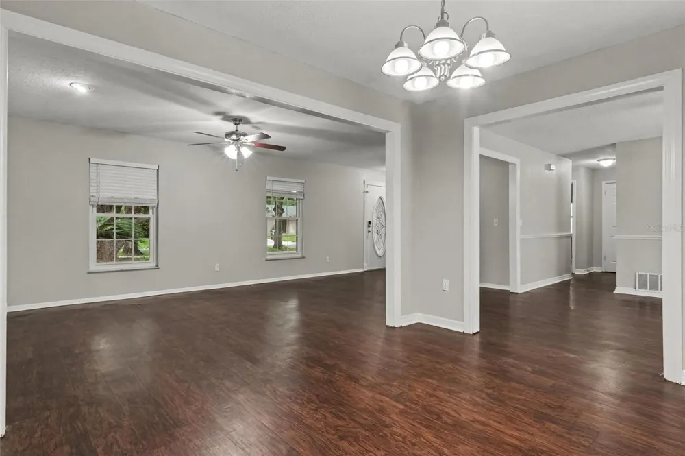 960 APPLE LANE Altamonte Springs, FL 32714