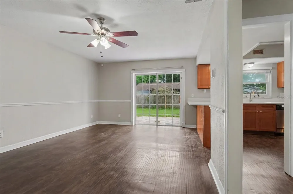 960 APPLE LANE Altamonte Springs, FL 32714