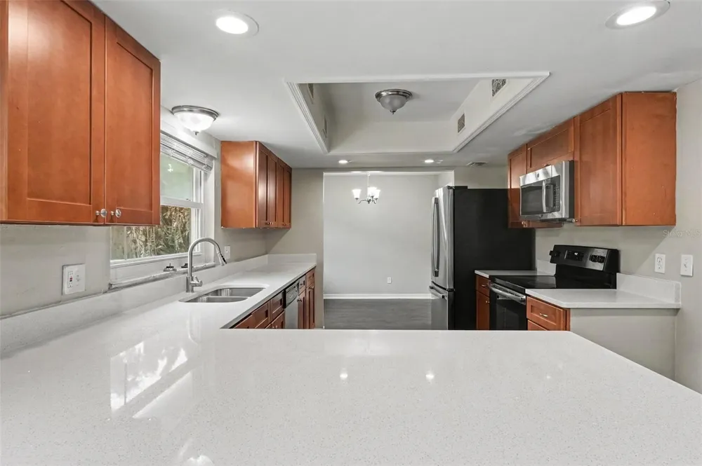 960 APPLE LANE Altamonte Springs, FL 32714