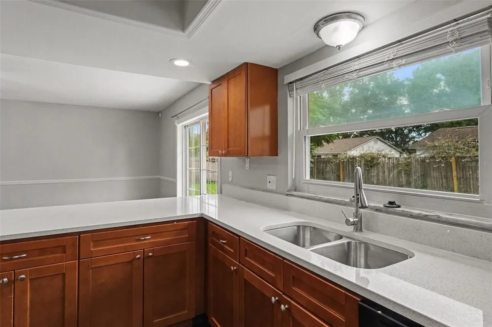 960 APPLE LANE Altamonte Springs, FL 32714