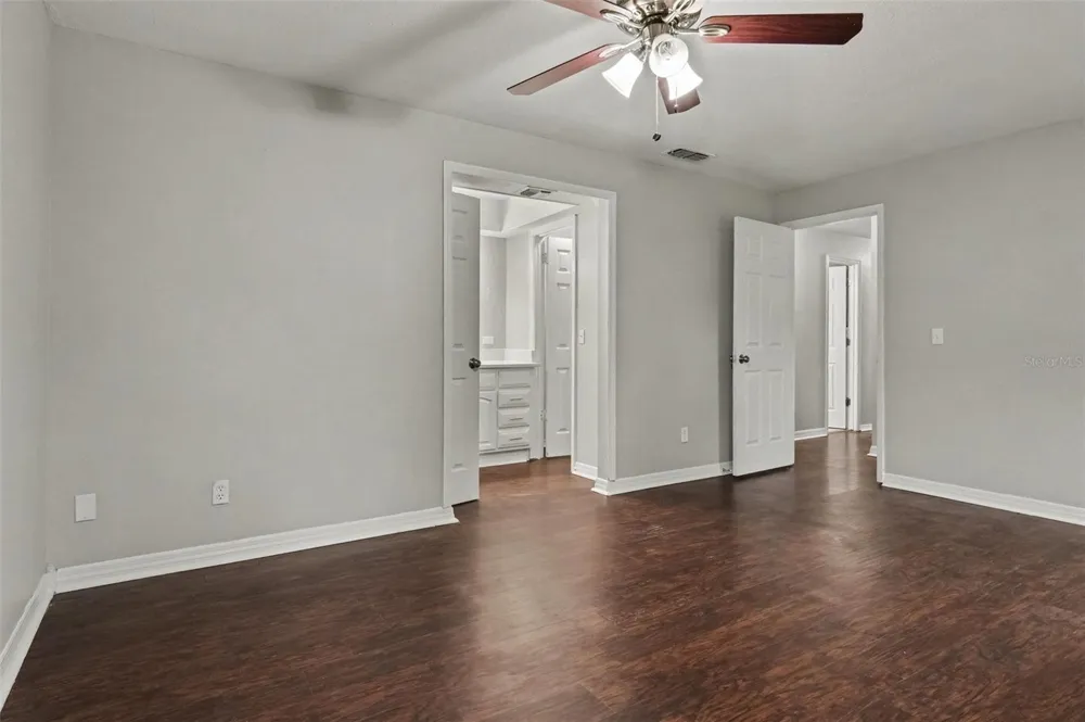 960 APPLE LANE Altamonte Springs, FL 32714