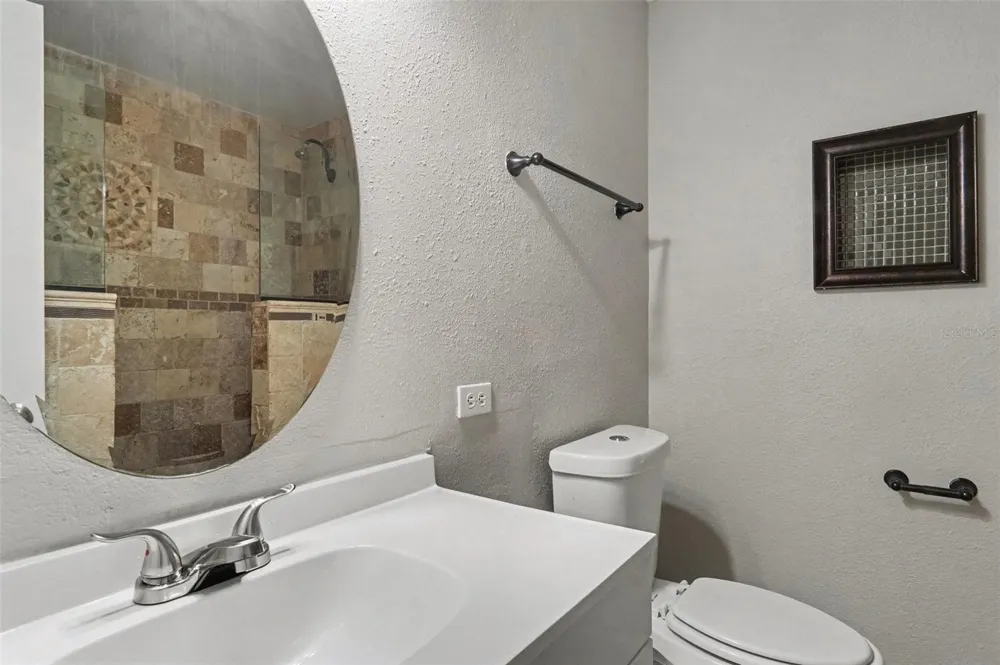 960 APPLE LANE Altamonte Springs, FL 32714