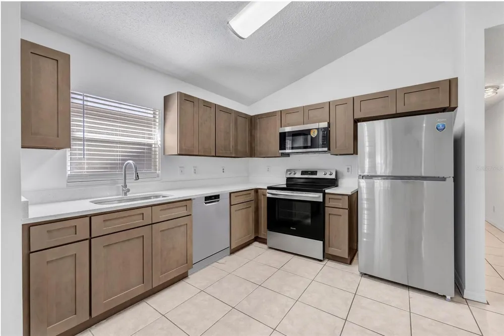 6115 SAND KEY LANE Wesley Chapel, FL 33545
