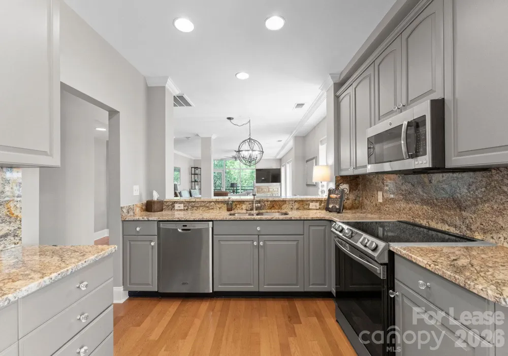 400 Church Street #422 Charlotte, NC 28202