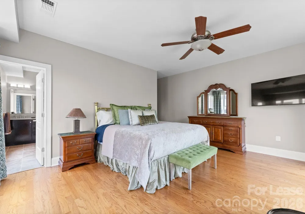 400 Church Street #422 Charlotte, NC 28202