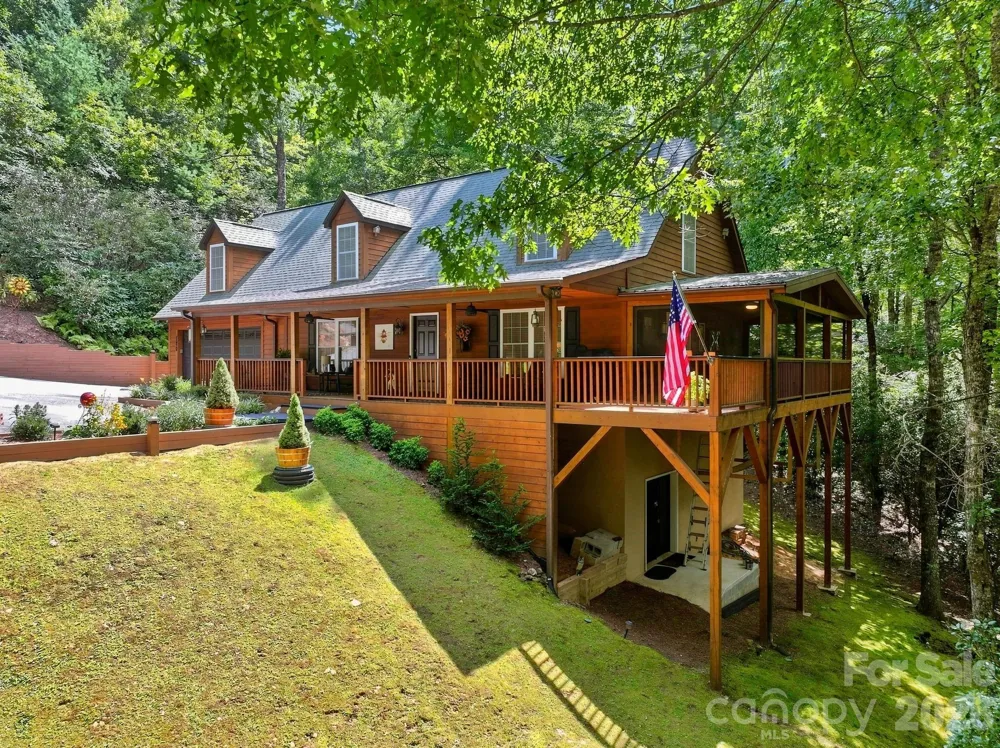 130 Cherokee Circle Lake Toxaway, NC 28747