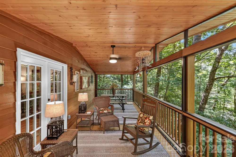 130 Cherokee Circle Lake Toxaway, NC 28747