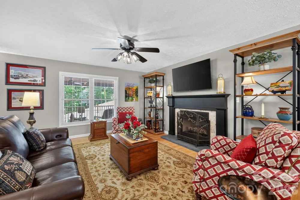 130 Cherokee Circle Lake Toxaway, NC 28747