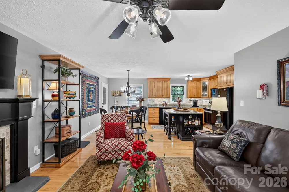 130 Cherokee Circle Lake Toxaway, NC 28747