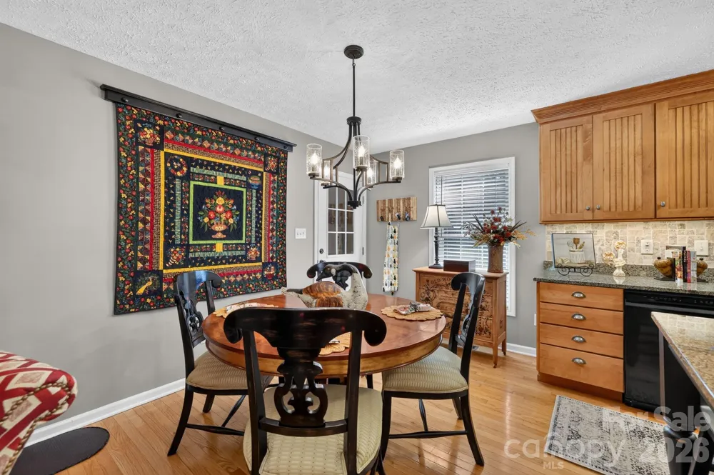130 Cherokee Circle Lake Toxaway, NC 28747