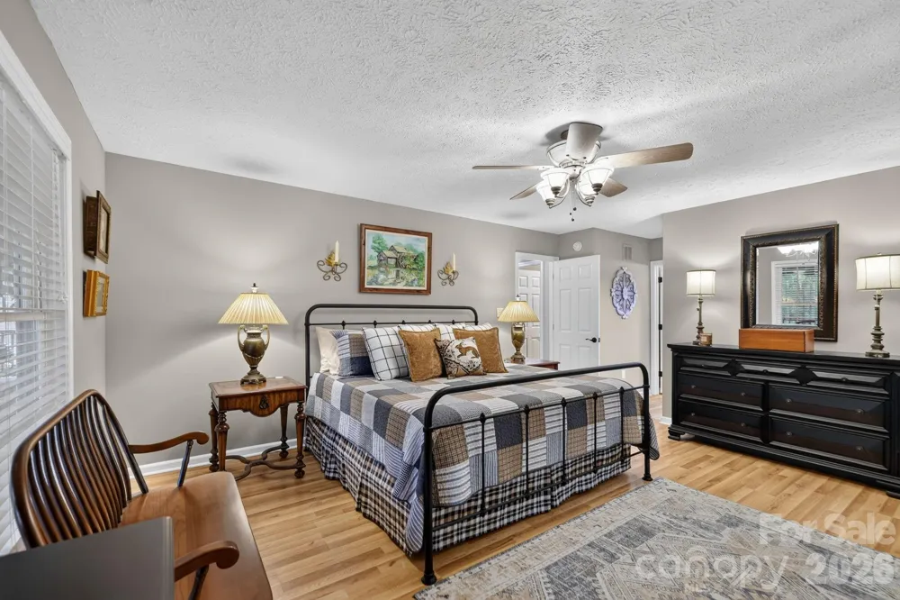 130 Cherokee Circle Lake Toxaway, NC 28747