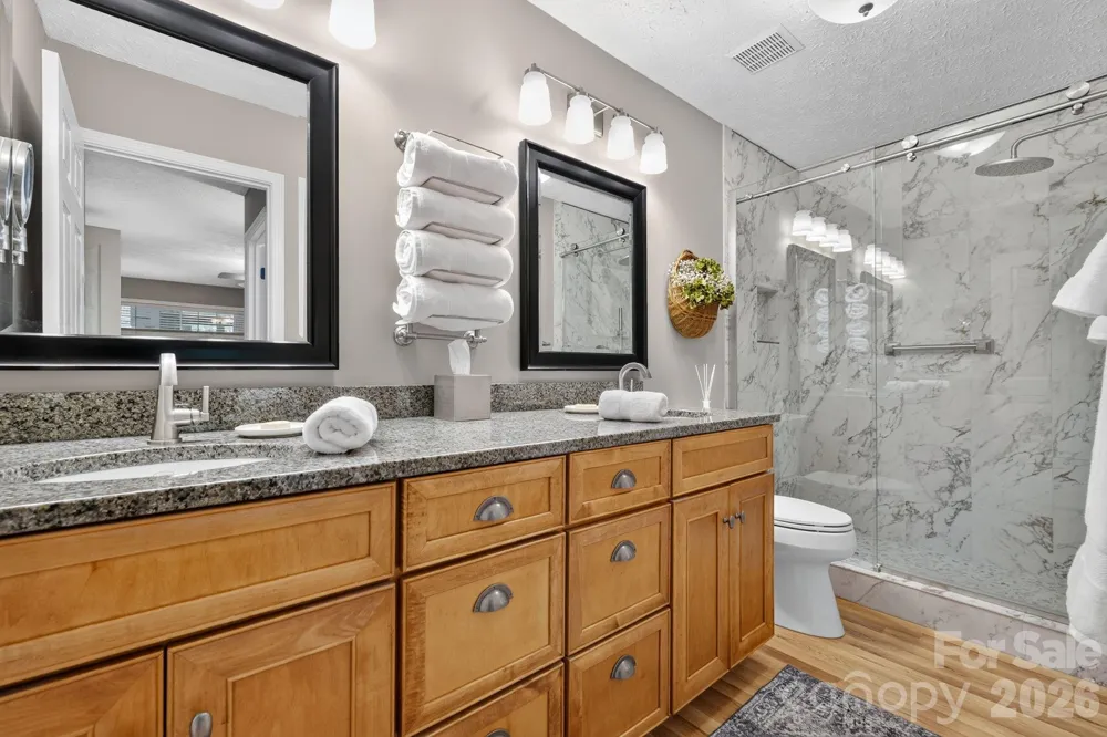 130 Cherokee Circle Lake Toxaway, NC 28747