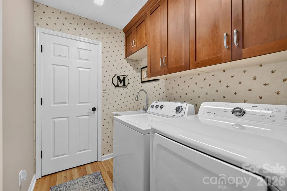 130 Cherokee Circle Lake Toxaway, NC 28747