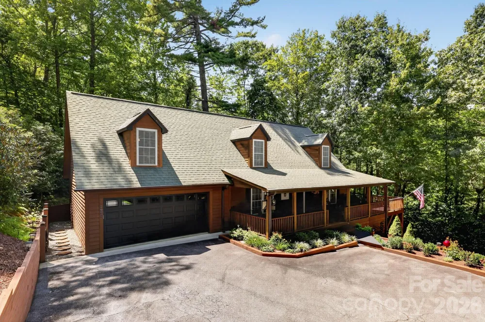 130 Cherokee Circle Lake Toxaway, NC 28747