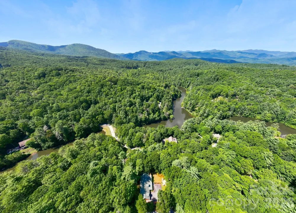 130 Cherokee Circle Lake Toxaway, NC 28747