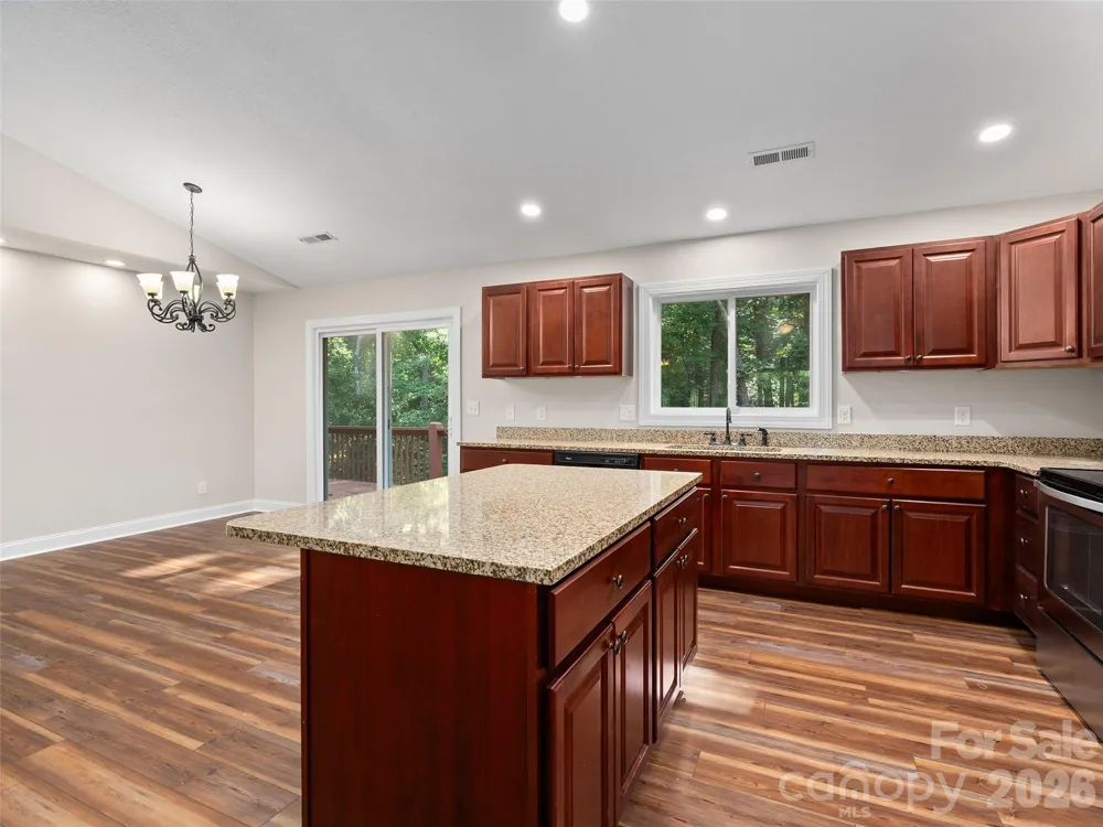 11 Tahchee Trail Fletcher, NC 28732