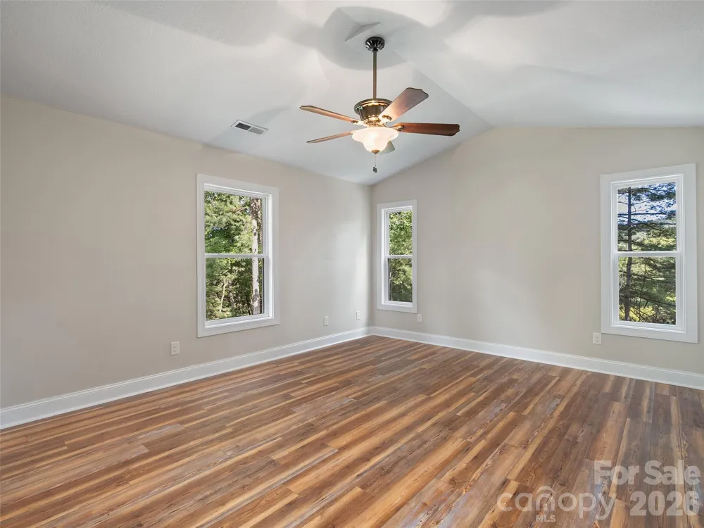 11 Tahchee Trail Fletcher, NC 28732