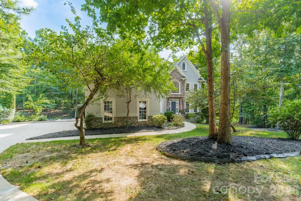 2006 Sandy Pond Lane Waxhaw, NC 28173