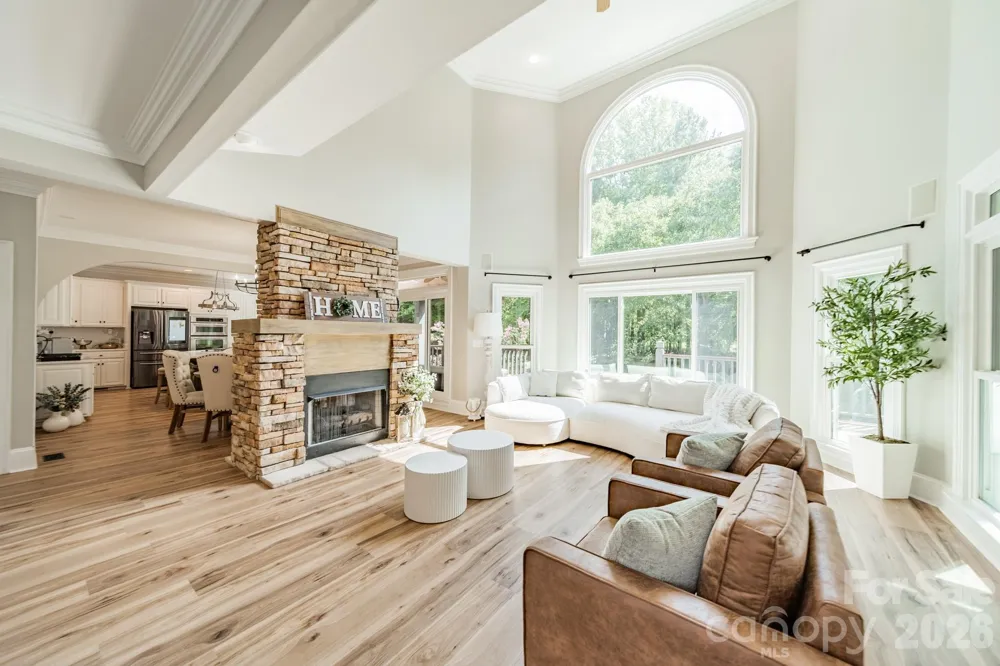 2006 Sandy Pond Lane Waxhaw, NC 28173