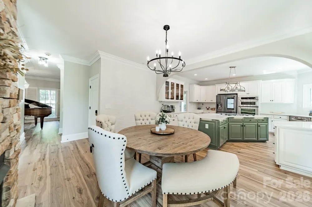 2006 Sandy Pond Lane Waxhaw, NC 28173