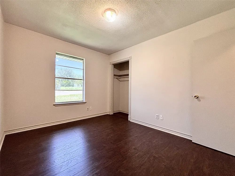 209 Prairie Avenue Rogers, TX 76569