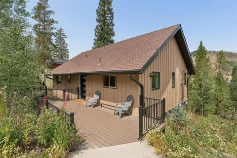 171 Piney Acres Circle