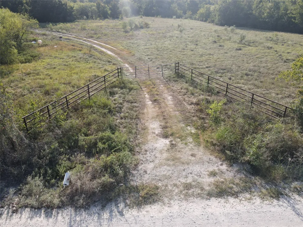 20729 County Road 124 Iola, TX 77861
