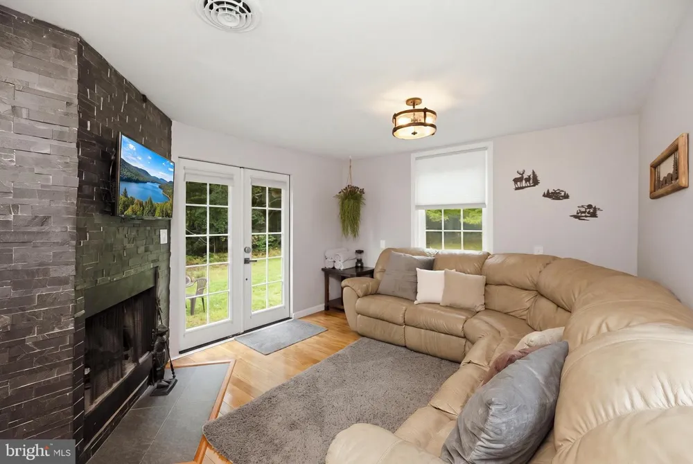 48 WILDWOOD ESTATES DRIVE Mc Henry, MD 21541