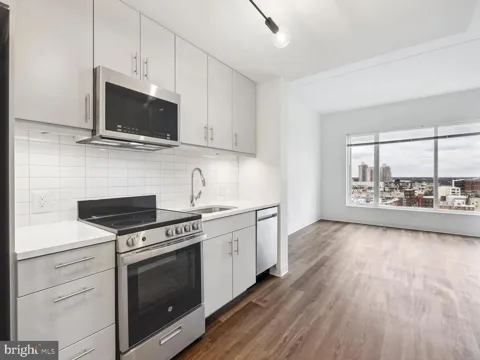 569 N 5TH STREET #203
