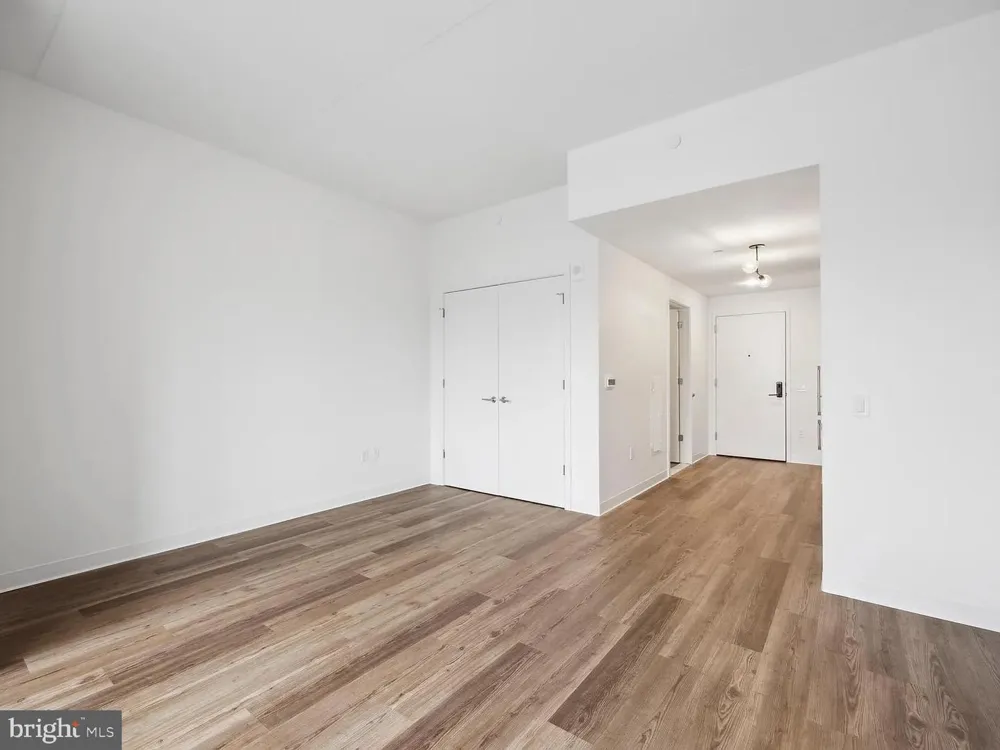 569 N 5TH STREET #203 Philadelphia, PA 19123