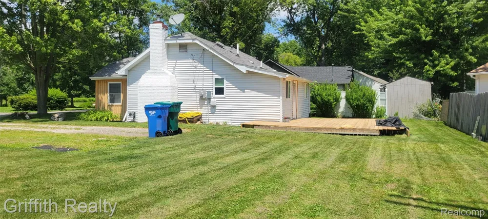 1382 Elmhurst Drive Genoa Township, MI 48843