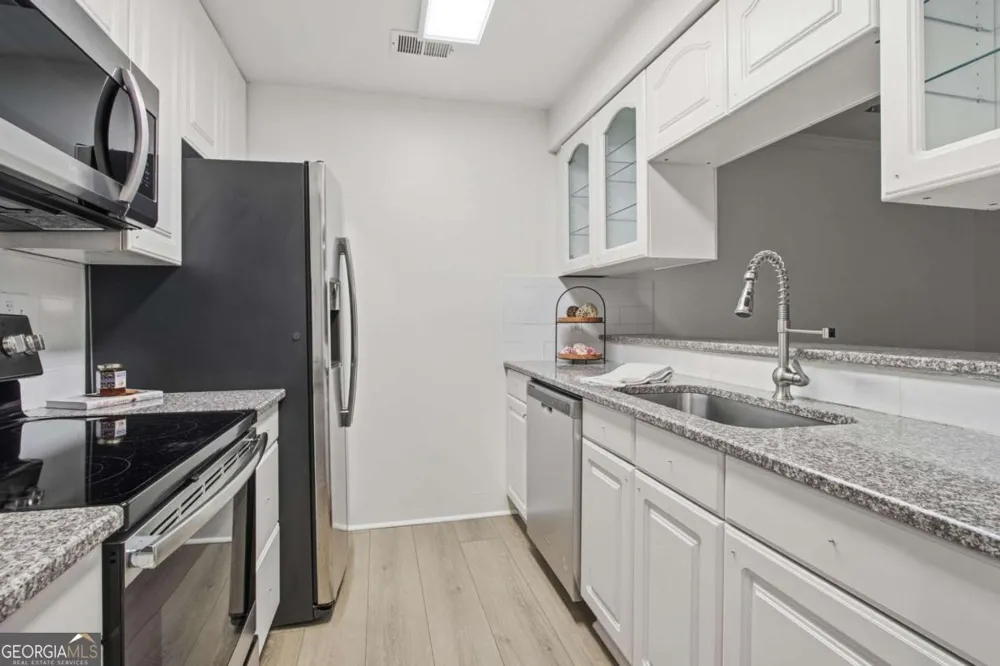 307 Barrington Hills DR Sandy Springs, GA 30350