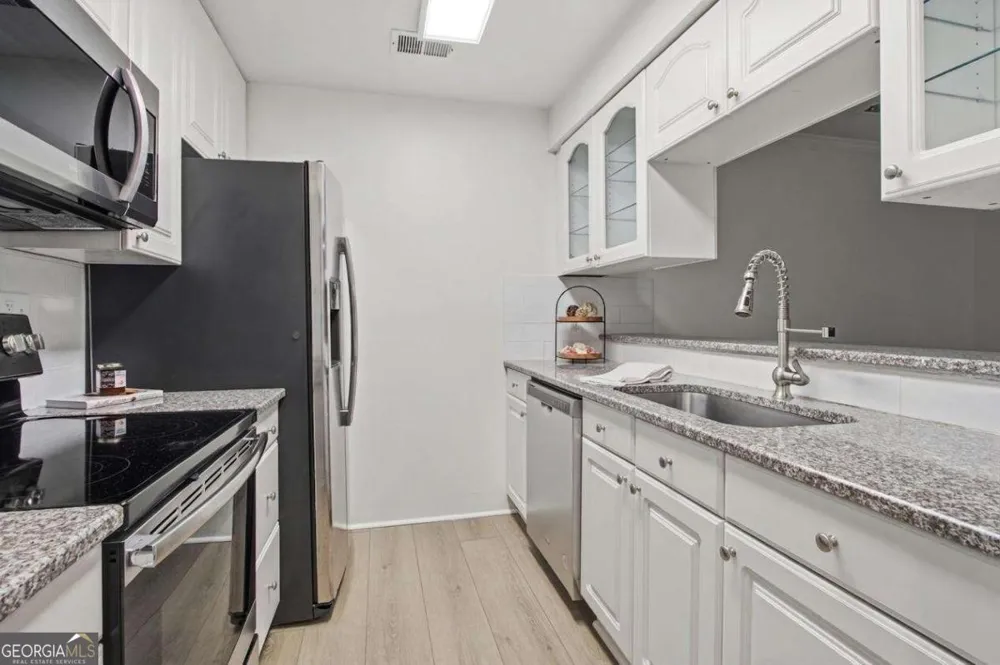 307 Barrington Hills DR Sandy Springs, GA 30350