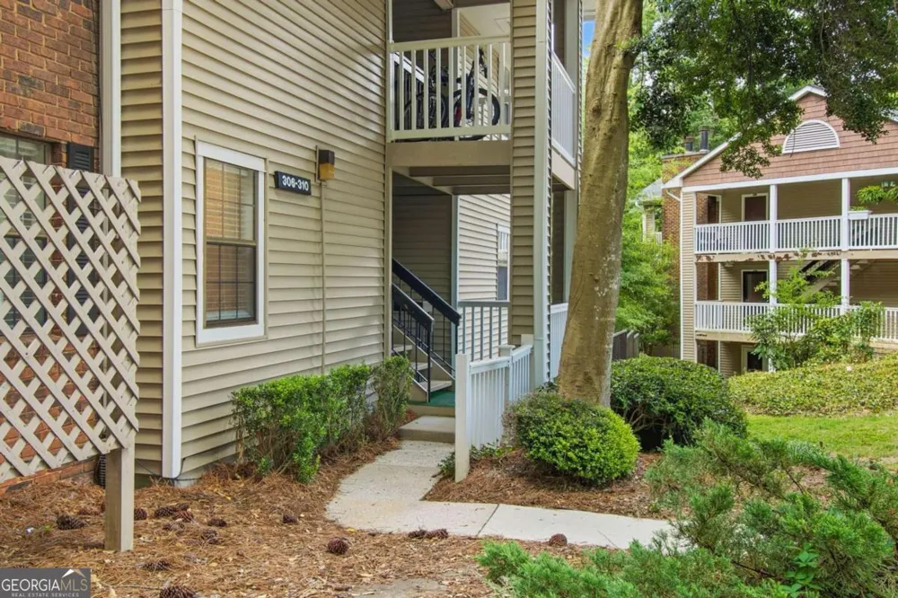 307 Barrington Hills DR Sandy Springs, GA 30350