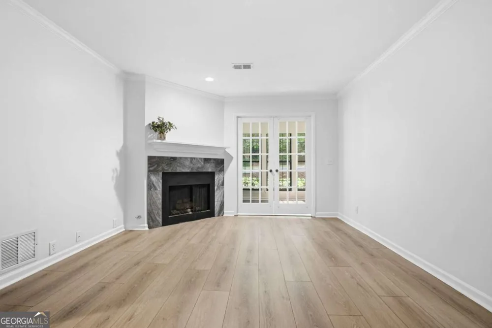 307 Barrington Hills DR Sandy Springs, GA 30350