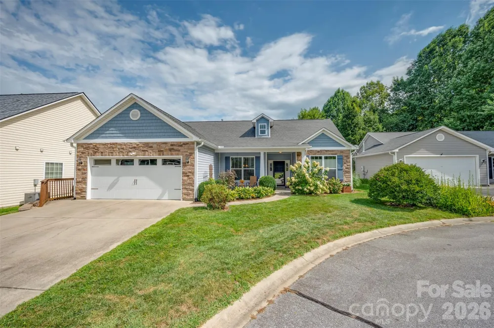 131 Creekwalk Lane Hendersonville, NC 28792