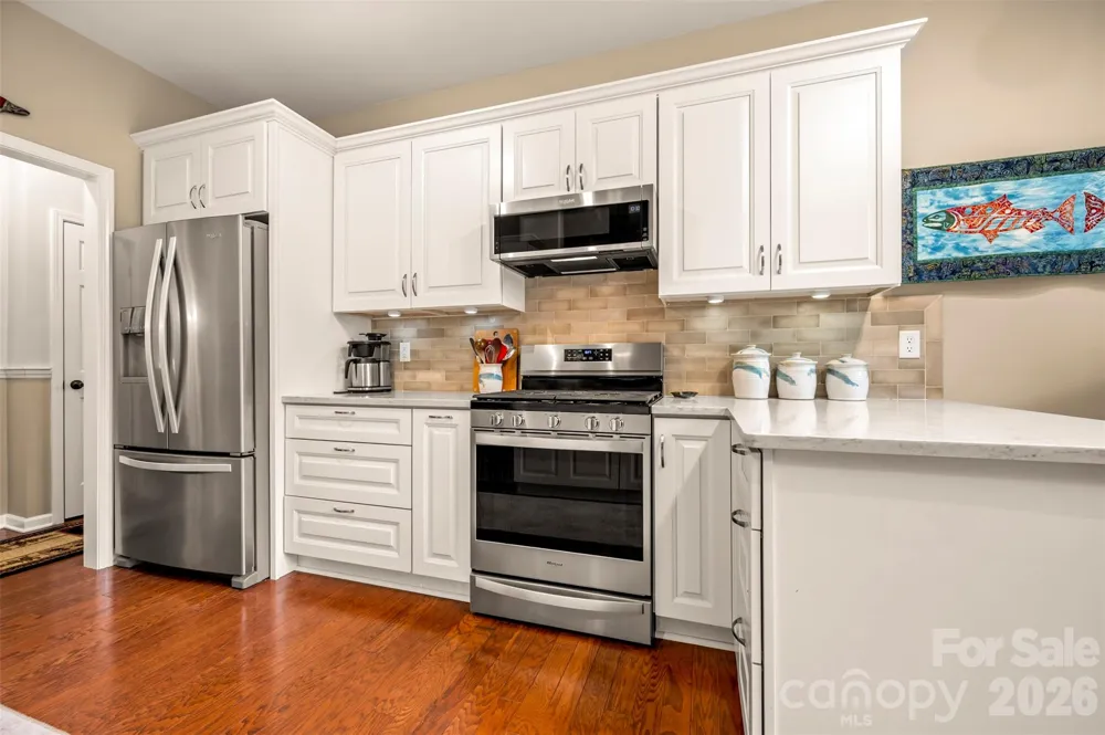 131 Creekwalk Lane Hendersonville, NC 28792