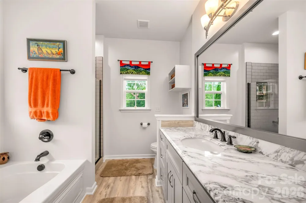 131 Creekwalk Lane Hendersonville, NC 28792