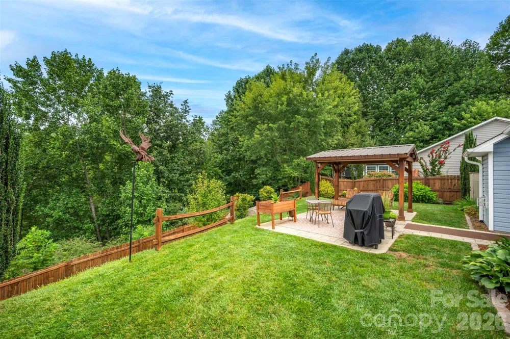131 Creekwalk Lane Hendersonville, NC 28792