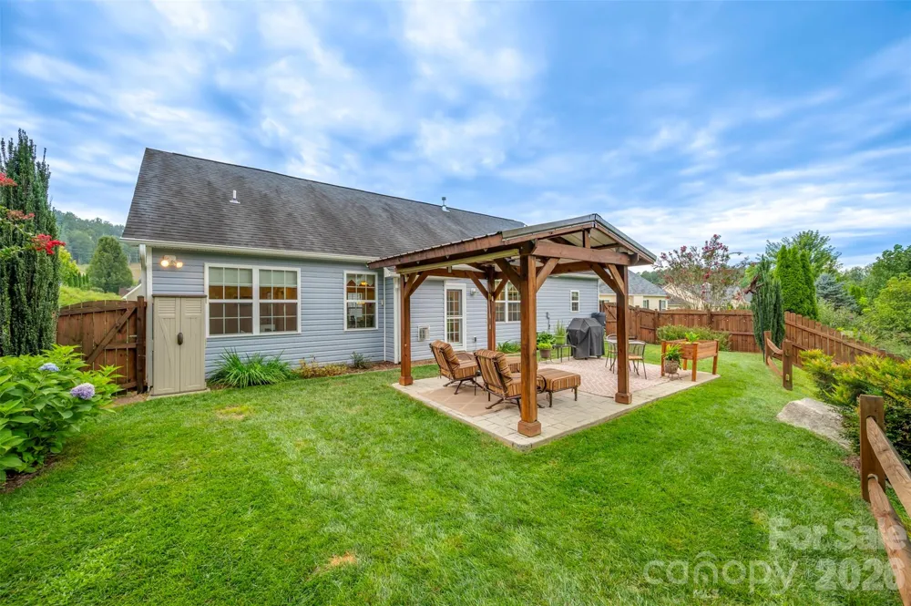 131 Creekwalk Lane Hendersonville, NC 28792
