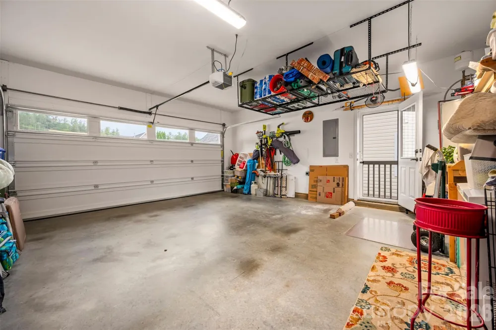 131 Creekwalk Lane Hendersonville, NC 28792