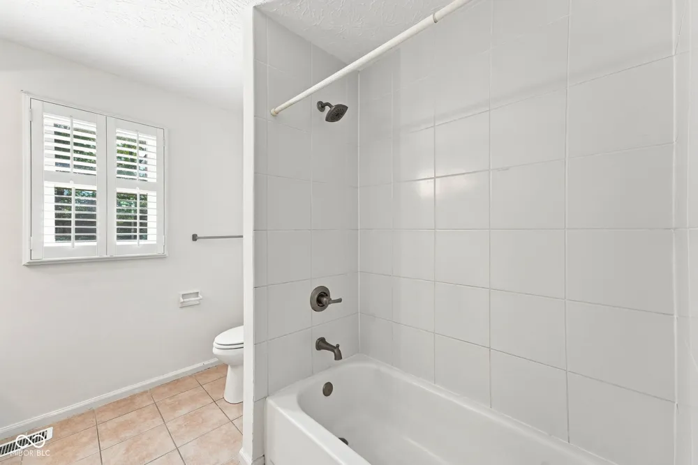 10165 Partridge Carmel, IN 46033