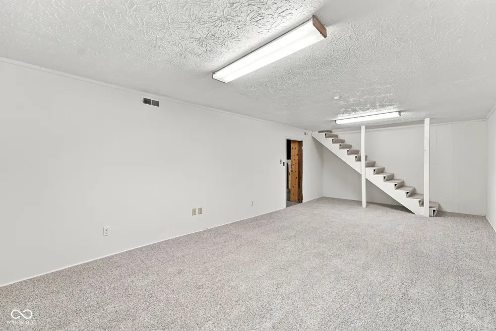 10165 Partridge Carmel, IN 46033
