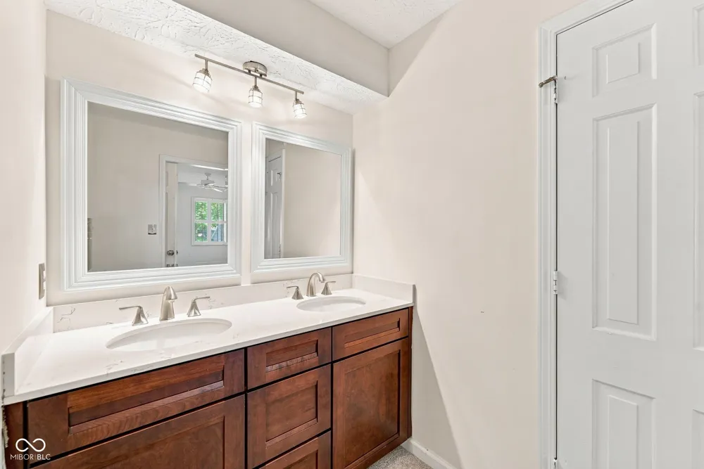 10165 Partridge Carmel, IN 46033
