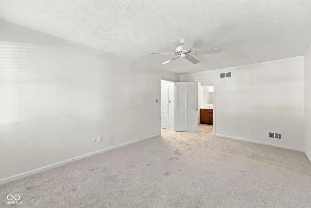 10165 Partridge Carmel, IN 46033