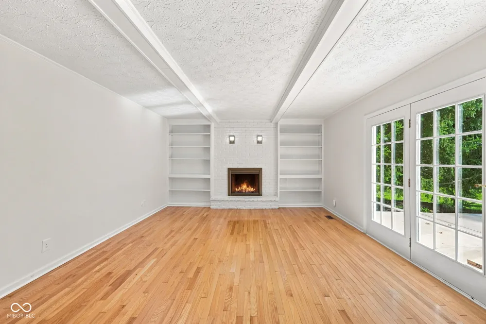 10165 Partridge Carmel, IN 46033